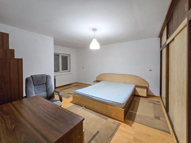 Piata Sudului - Brancoveanu Apartament 3 camere cu centrala si parcare